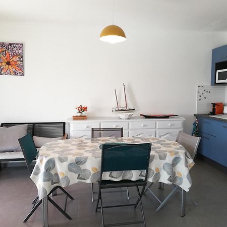 Superbe Appartement Avec Vue Sur Mer Et Port, Parking Prive Saint-Pierre-la-Mer  Exteriör bild