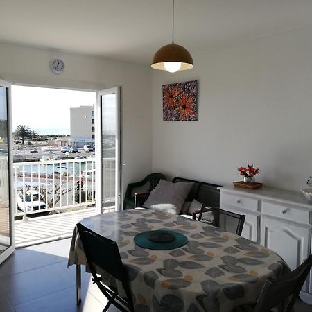 Superbe Appartement Avec Vue Sur Mer Et Port, Parking Prive Saint-Pierre-la-Mer  Exteriör bild